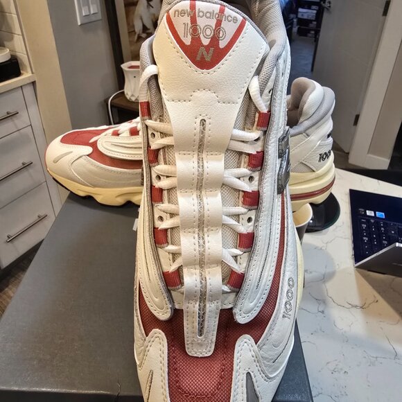 Men’s New Balance 1000 “Sea Salt” Astro Dust Size 10 White Red (M1000CB) NEW - Picture 2 of 9